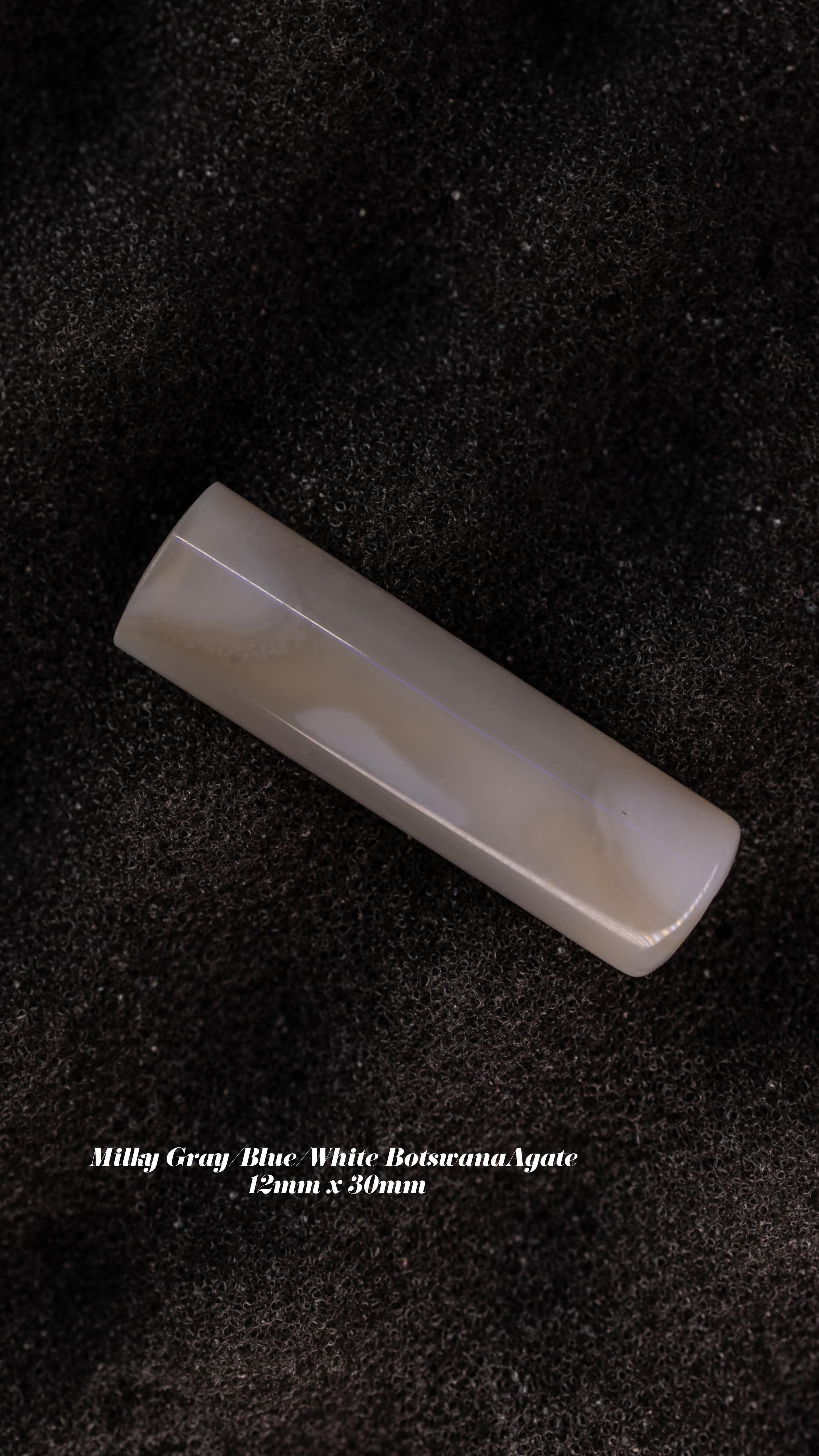 Milky Gray/Blue/white Botswana agate 12MM